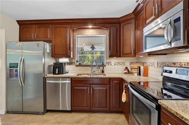 2741 Mcgregor Blvd, Fort Myers, Florida 33901