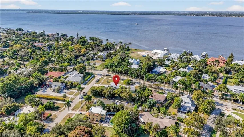 2741 Mcgregor Blvd, Fort Myers, Florida 33901