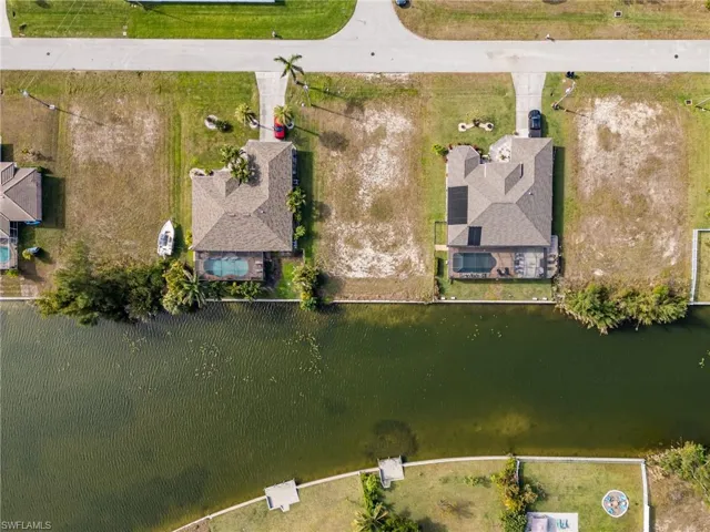 2323 Sw 5th Pl, Cape Coral Fl 33991