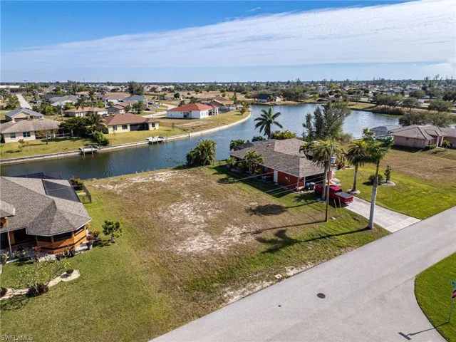 2323 Sw 5th Pl, Cape Coral Fl 33991