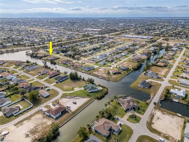 2323 Sw 5th Pl, Cape Coral Fl 33991