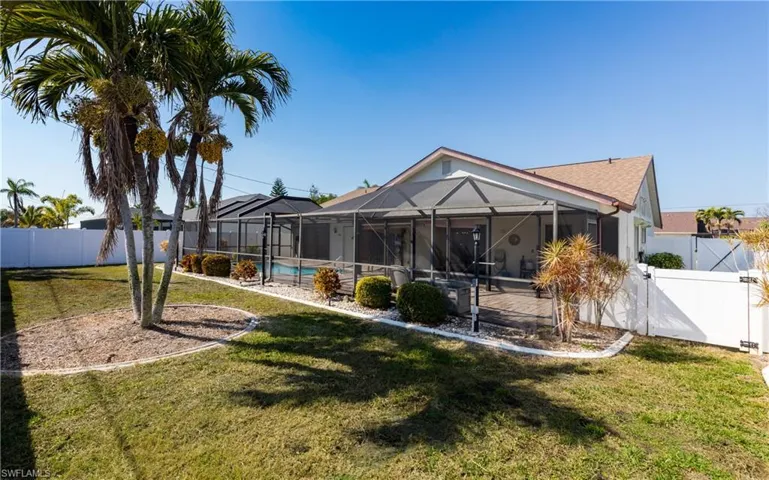3337 SE 10th  PL, Cape Coral, FL 33904