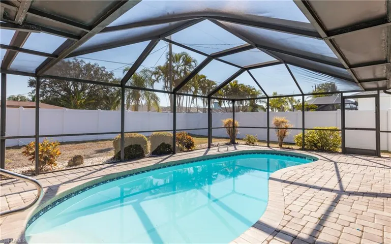 3337 SE 10th  PL, Cape Coral, FL 33904