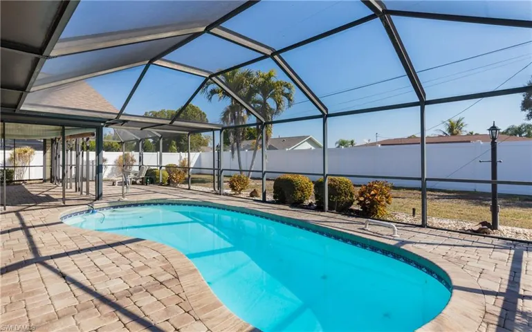 3337 SE 10th  PL, Cape Coral, FL 33904