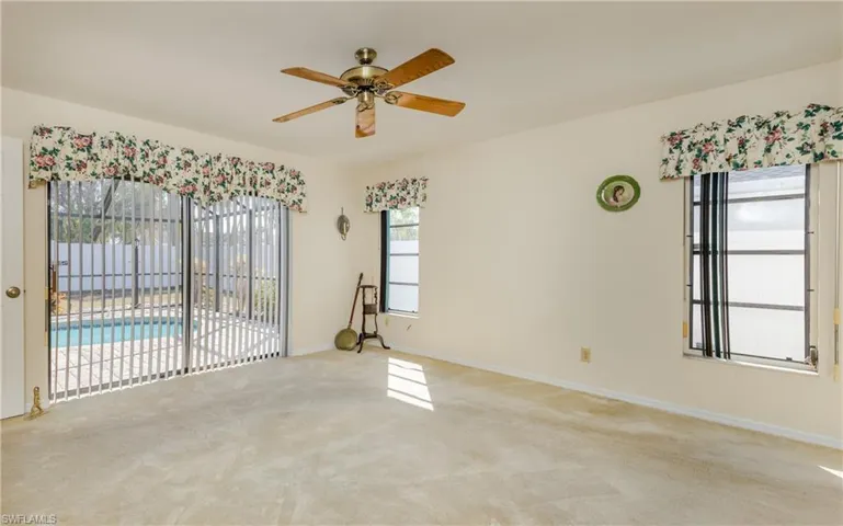 3337 SE 10th  PL, Cape Coral, FL 33904