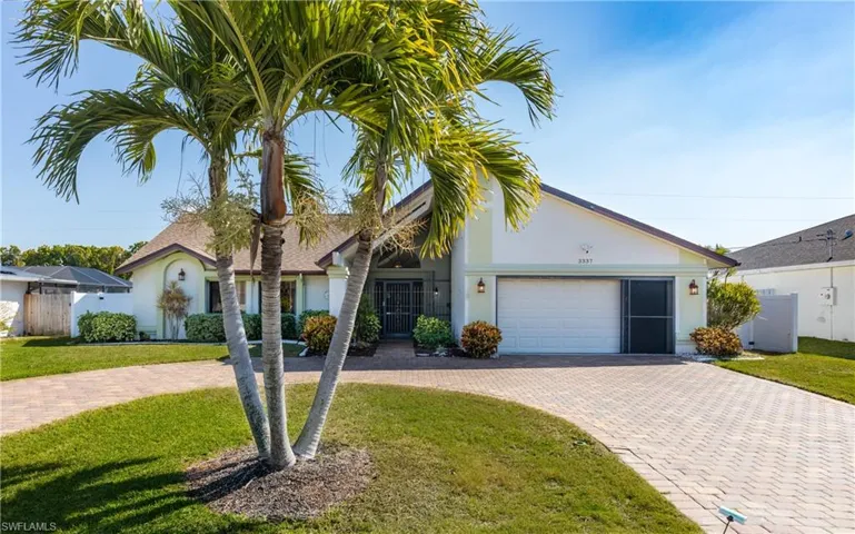 3337 SE 10th  PL, Cape Coral, FL 33904