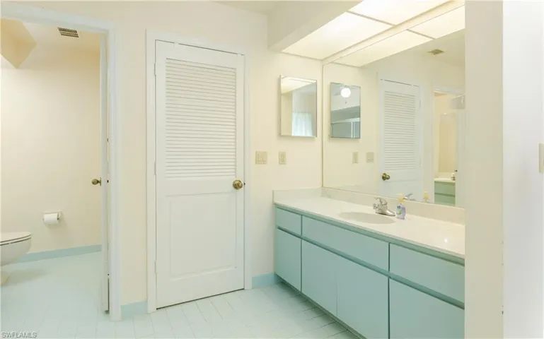 3337 SE 10th  PL, Cape Coral, FL 33904