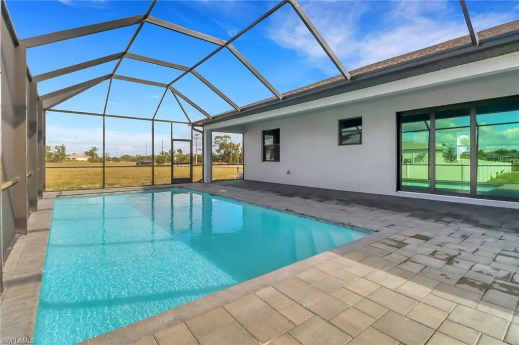 4009 Caloosa Pkwy, Cape Coral, Florida 33993, 4 Bedrooms Bedrooms, ,2 BathroomsBathrooms,Residential,For Sale,Caloosa,225051262