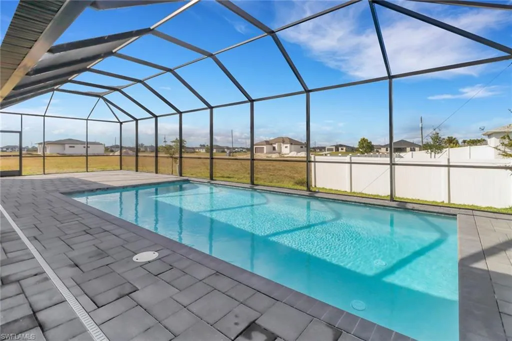 4009 Caloosa Pkwy, Cape Coral, Florida 33993, 4 Bedrooms Bedrooms, ,2 BathroomsBathrooms,Residential,For Sale,Caloosa,225051262