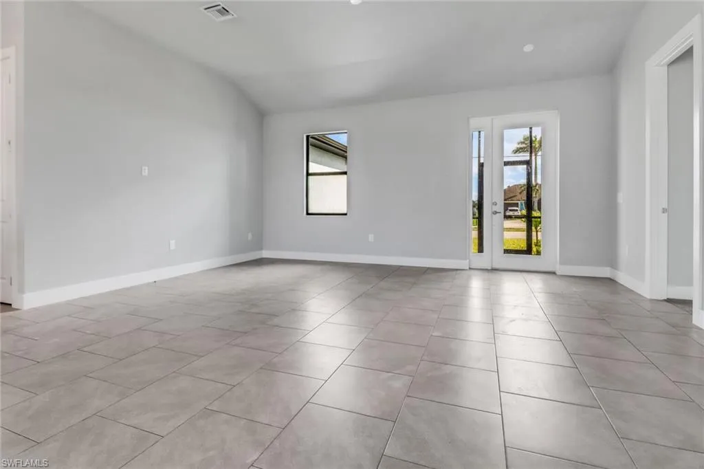 4009 Caloosa Pkwy, Cape Coral, Florida 33993, 4 Bedrooms Bedrooms, ,2 BathroomsBathrooms,Residential,For Sale,Caloosa,225051262
