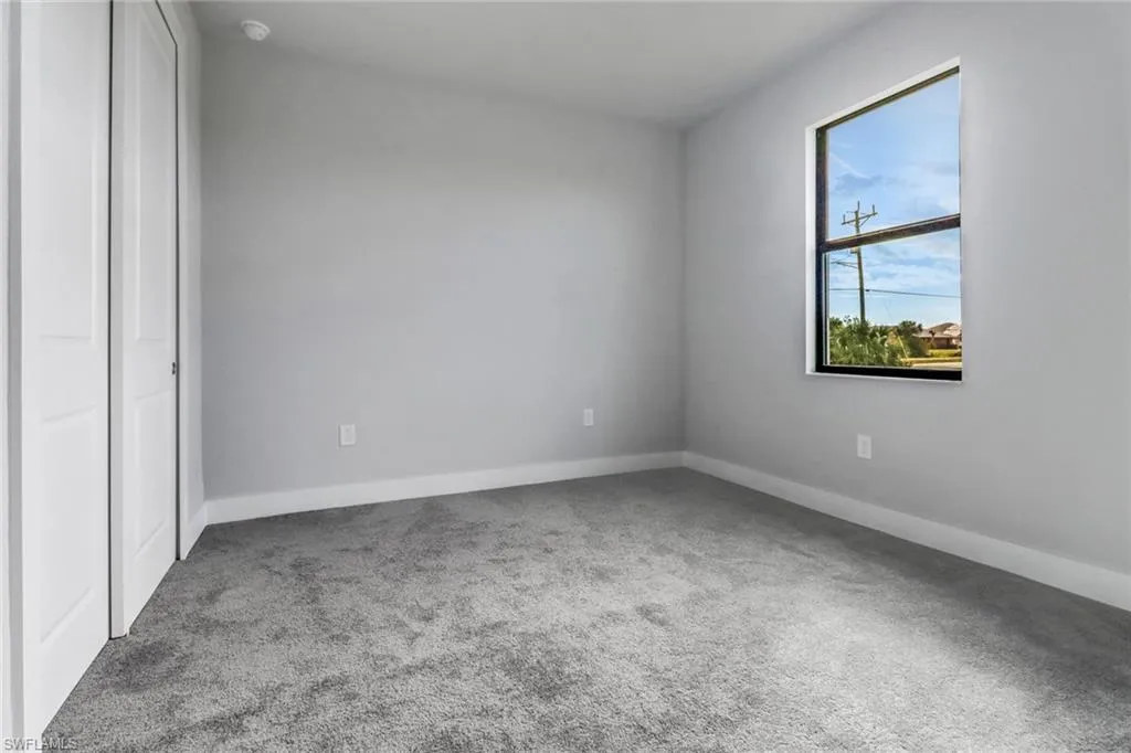 4009 Caloosa Pkwy, Cape Coral, Florida 33993, 4 Bedrooms Bedrooms, ,2 BathroomsBathrooms,Residential,For Sale,Caloosa,225051262