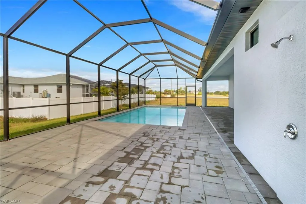 4009 Caloosa Pkwy, Cape Coral, Florida 33993, 4 Bedrooms Bedrooms, ,2 BathroomsBathrooms,Residential,For Sale,Caloosa,225051262