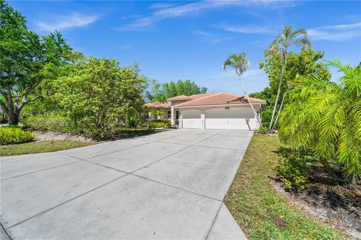 900  Grand Rapids  BLVD, Naples, FL 34120