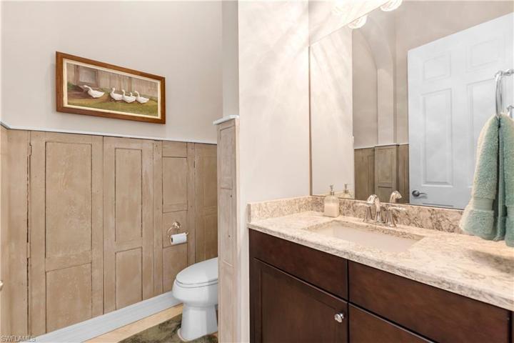 1ST GUEST BATHROOM