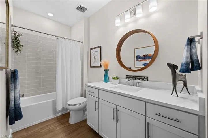 19025 Aqua Shore Dr, Estero, Florida 33913