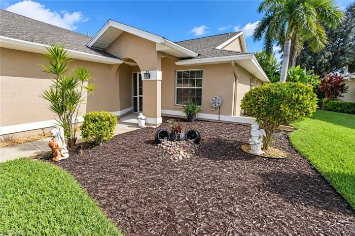 430 Saint Andrews Blvd 6, Naples, Florida 34113
