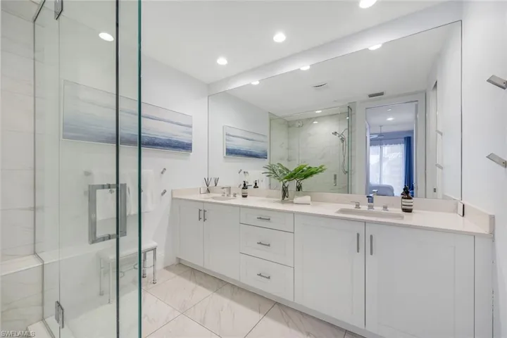 1135 3rd Ave S 303, Naples, Florida 34102