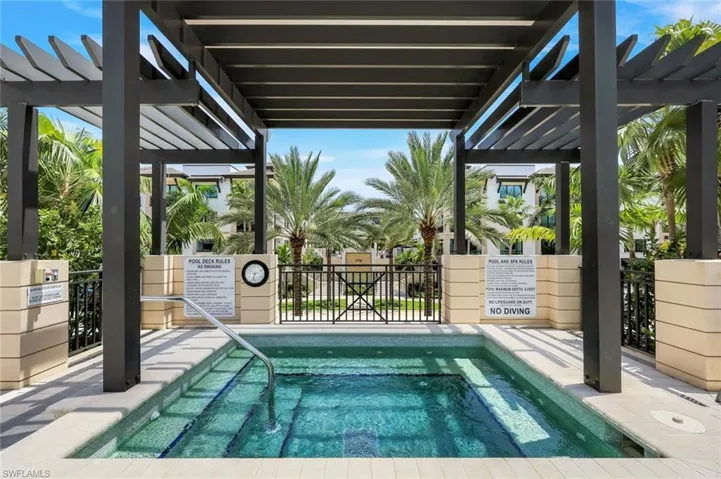 1135 3rd Ave S 303, Naples, Florida 34102