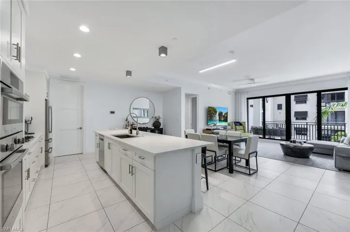 1135 3rd Ave S 303, Naples, Florida 34102