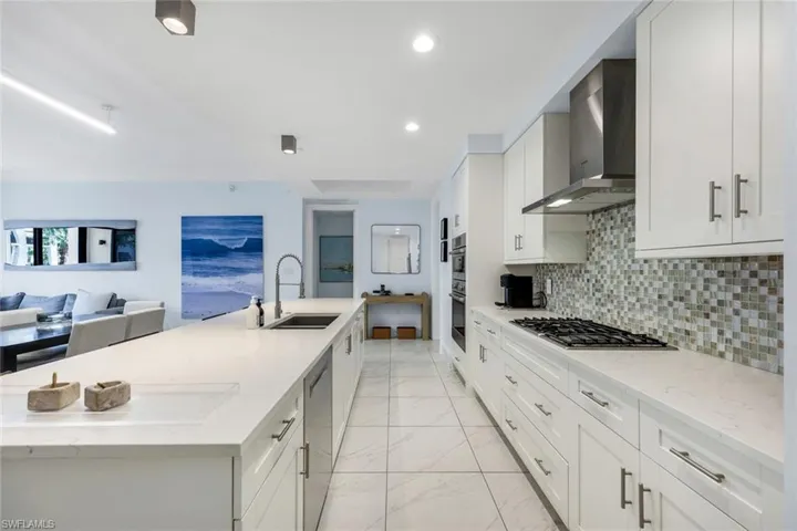 1135 3rd Ave S 303, Naples, Florida 34102