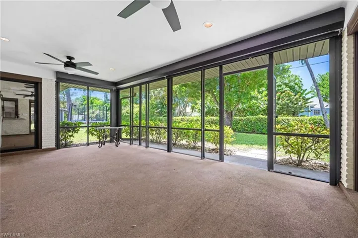 You will Love this lanai!!