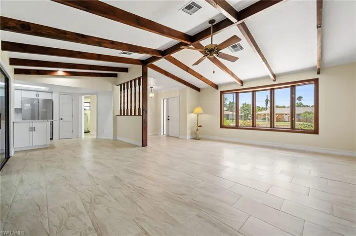 GORGEOUS BAY WINDOW with view of courtyard