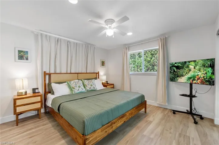 9428 Moonlight Dr, Sanibel, Florida 33957