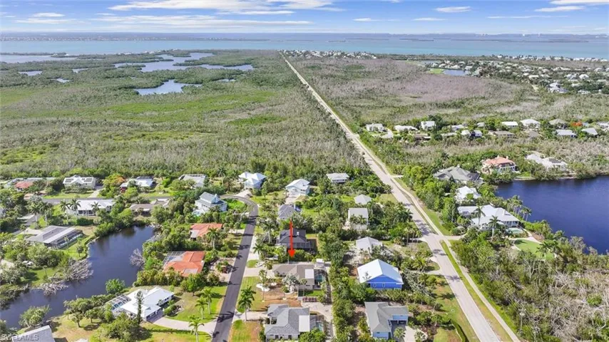 9428 Moonlight Dr, Sanibel, Florida 33957