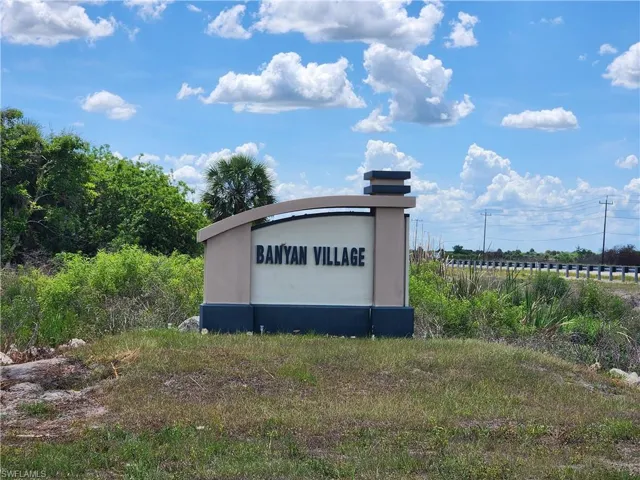 SR 80 entrance to neighborhood