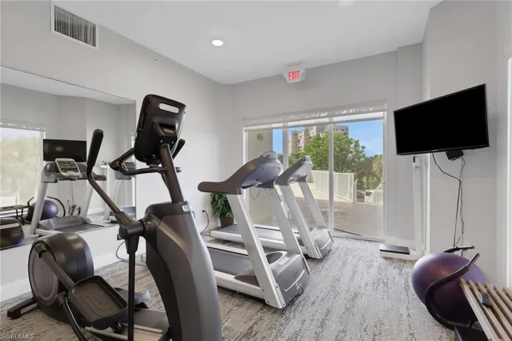 4198 Bay Beach Ln 113, Fort Myers Beach, Florida 33931
