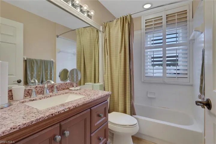 4198 Bay Beach Ln 113, Fort Myers Beach, Florida 33931