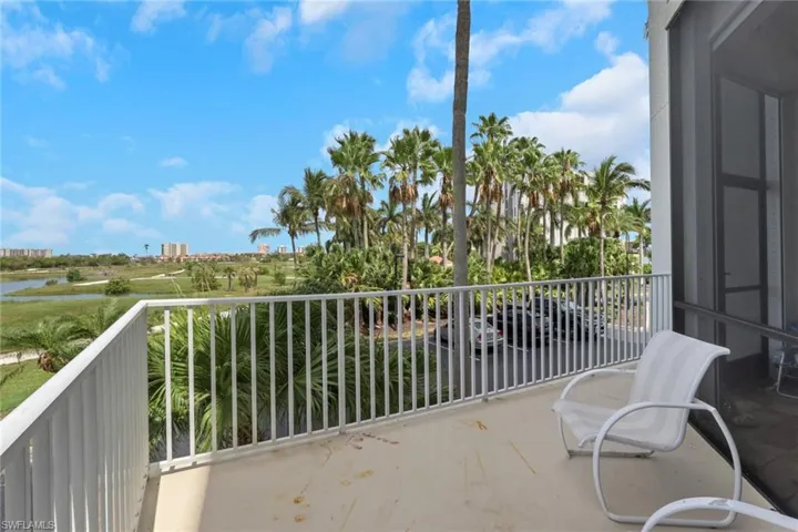 4198 Bay Beach Ln 113, Fort Myers Beach, Florida 33931