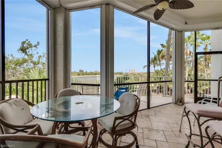 4198 Bay Beach Ln 113, Fort Myers Beach, Florida 33931