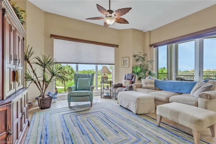 4198 Bay Beach Ln 113, Fort Myers Beach, Florida 33931