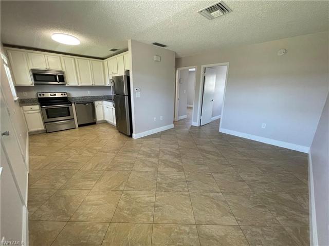 3325 Airport RD N # T6, NAPLES FL 34105