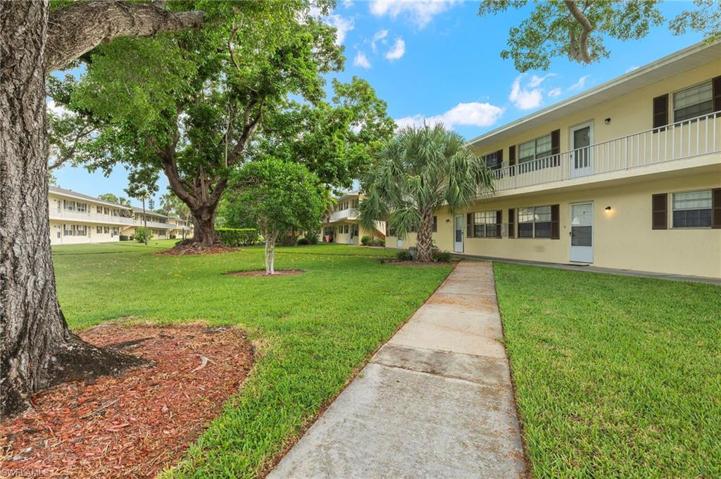 3325 Airport RD N # T6, NAPLES FL 34105