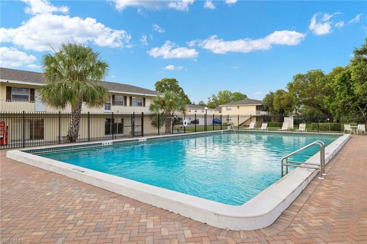 3325 Airport RD N # T6, NAPLES FL 34105