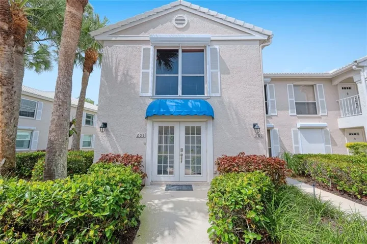 881 Gulf Pavilion Dr 201, Naples, Florida 34108