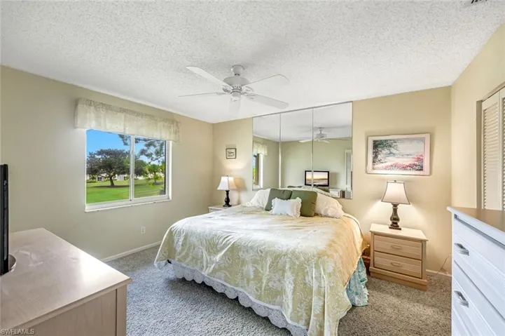 5955  Bloomfield  CIR, Naples, FL 34112