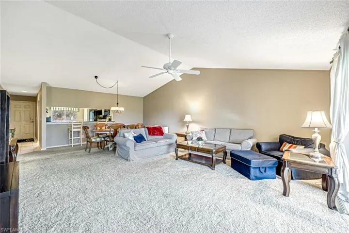 5955  Bloomfield  CIR, Naples, FL 34112