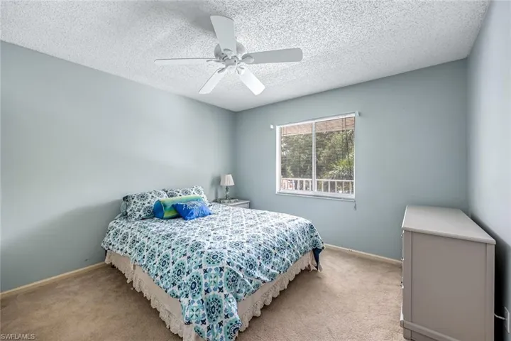 5955  Bloomfield  CIR, Naples, FL 34112