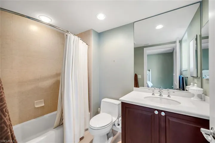 1050 Borghese Ln 1405, Naples, Florida 34114