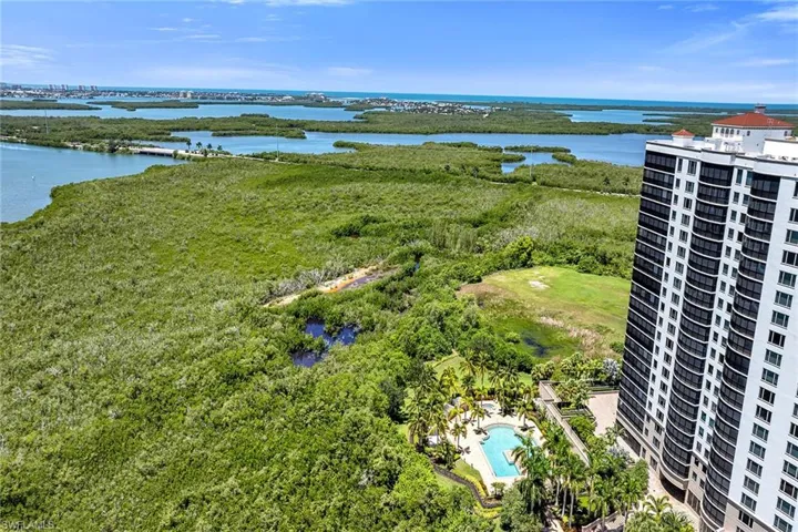1050 Borghese Ln 1405, Naples, Florida 34114