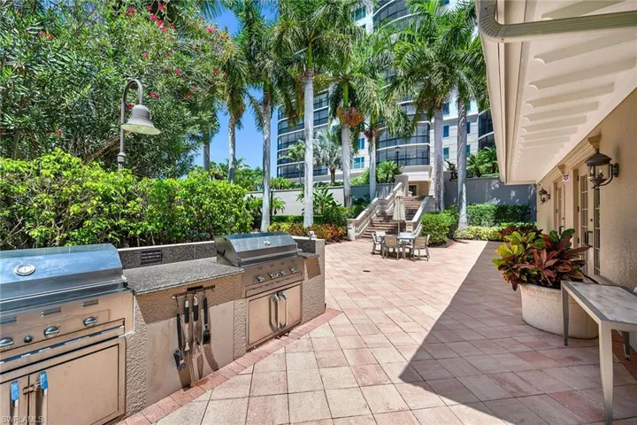 1050 Borghese Ln 1405, Naples, Florida 34114