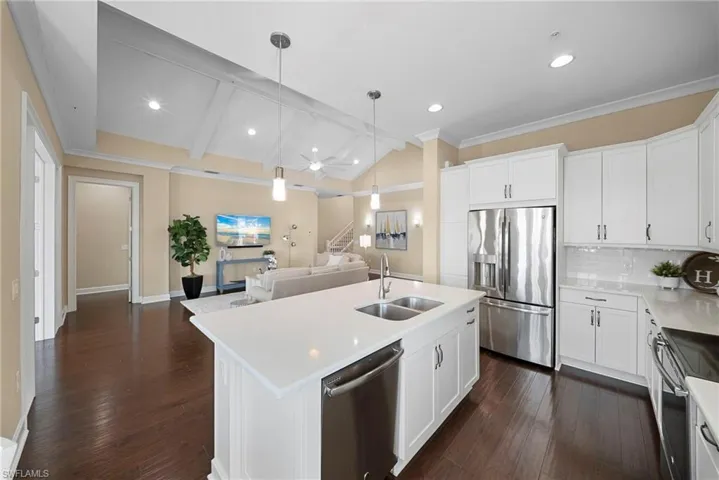 6553  Dominica  DR, Naples, FL 34113