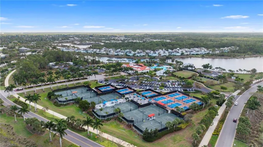 6553  Dominica  DR, Naples, FL 34113