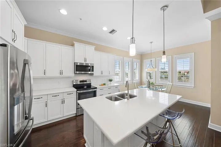 6553 Dominica Dr 202, Naples, Florida 34113