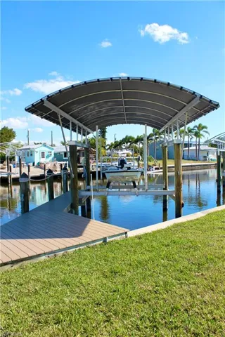2744 Sanderling Ct, St. James City, Florida 33956