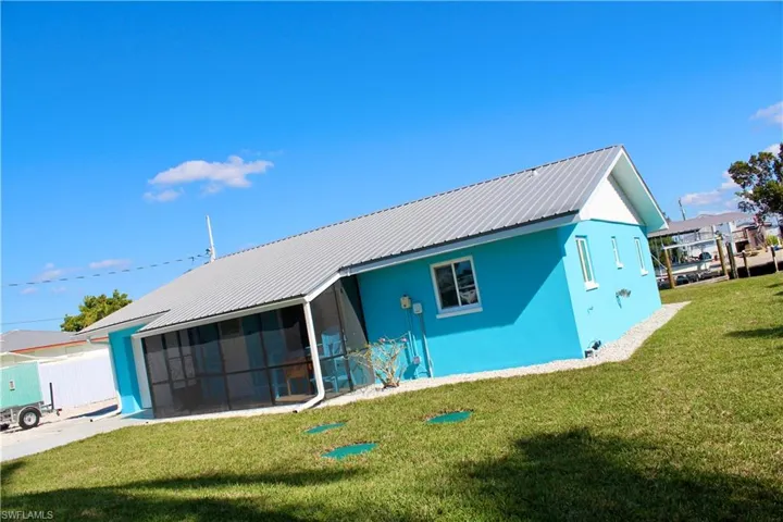2744 Sanderling Ct, St. James City, Florida 33956