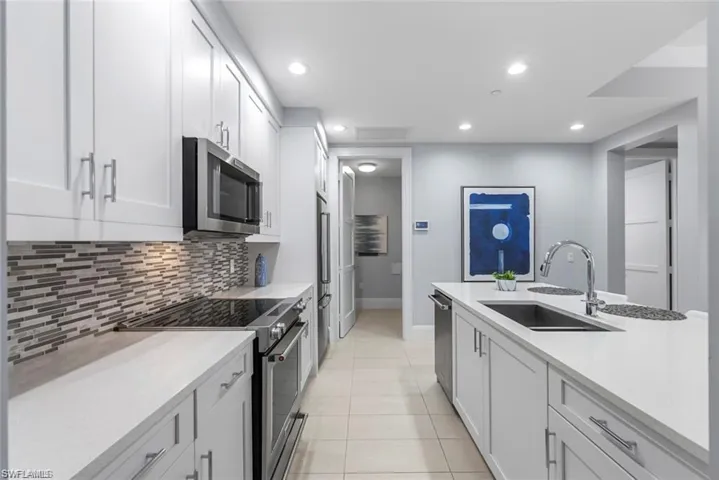 1030 3rd Ave S 315, Naples, Florida 34102